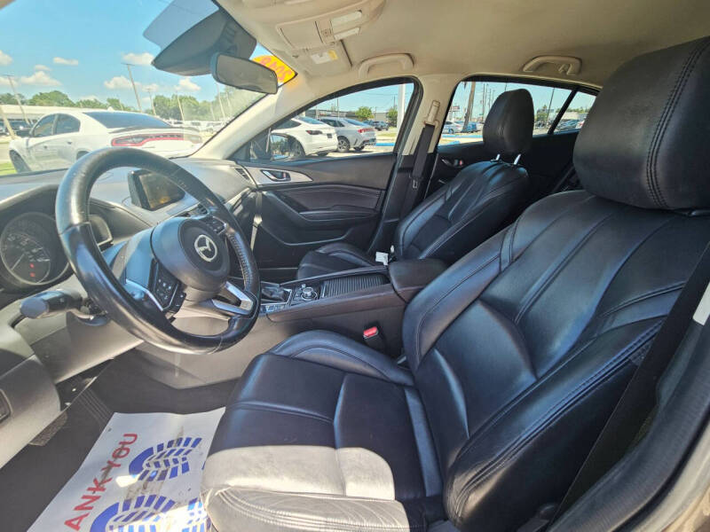 2018 Mazda MAZDA3 Touring