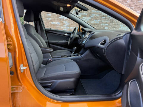 2017 Chevrolet Cruze LT Auto