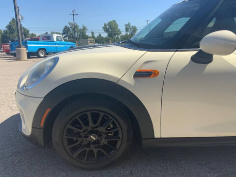 2017 MINI Hardtop 4 Door Cooper