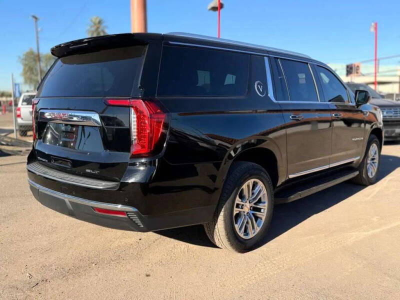2023 GMC Yukon XL SLT