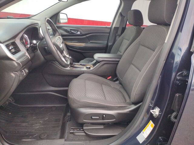 2017 GMC Acadia SLE-2