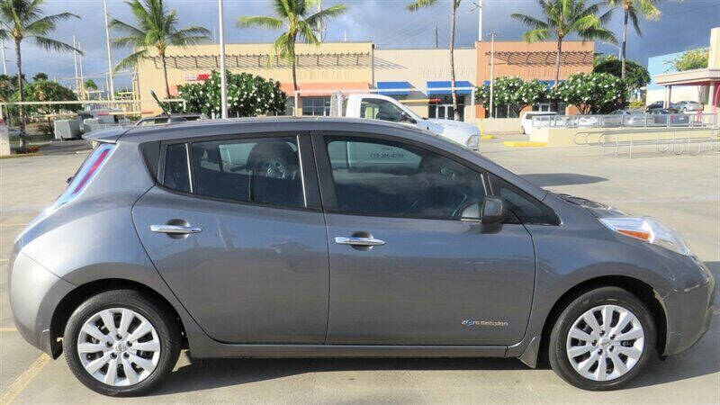 2014 Nissan LEAF S