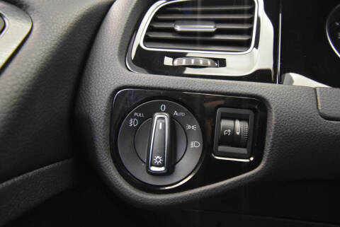 2020 Volkswagen Golf GTI SE