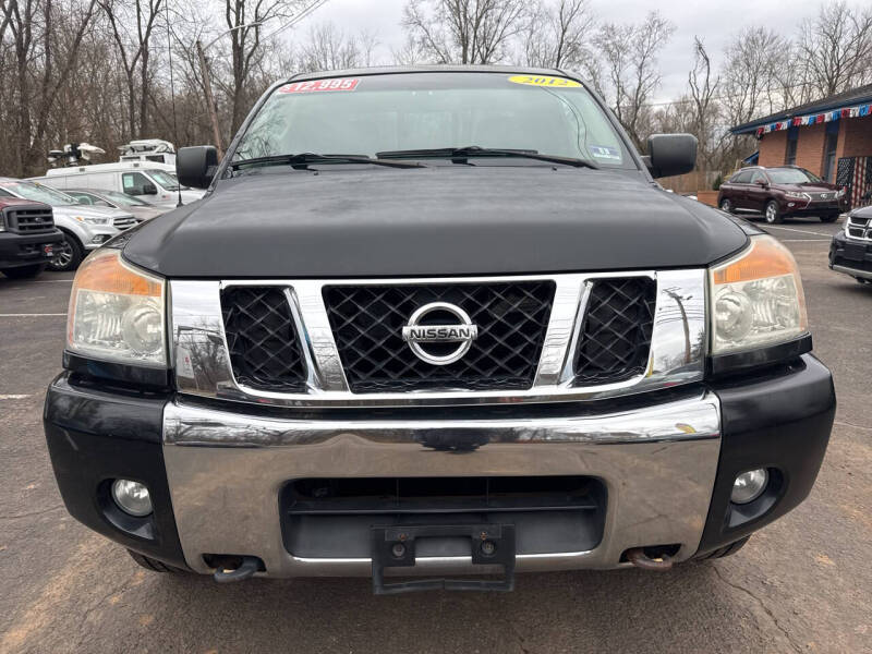 2012 Nissan Titan SV