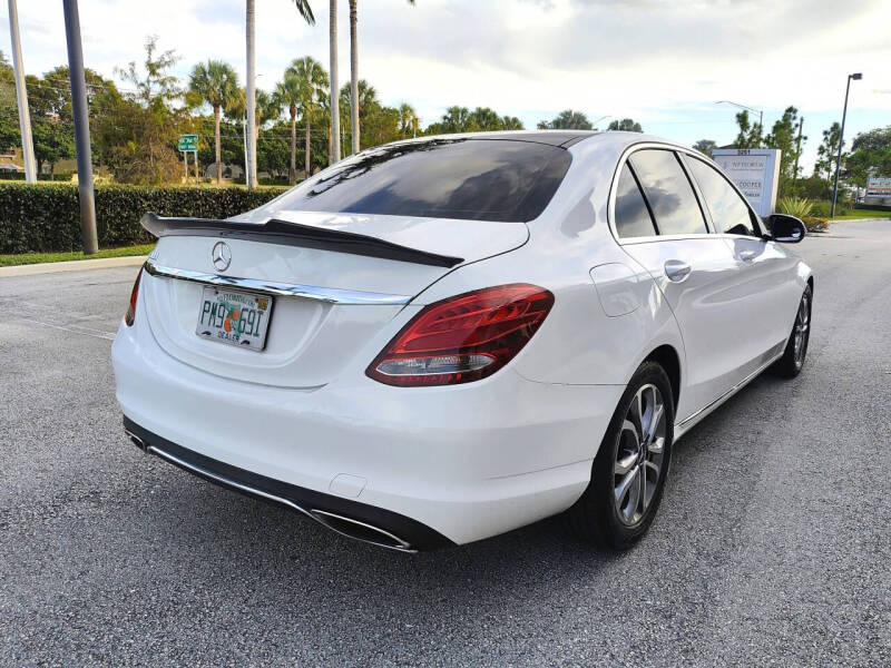 2016 Mercedes-Benz C-Class