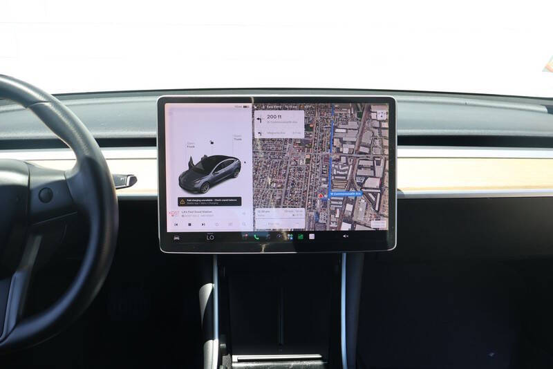 2019 Tesla Model 3 Standard Range Plus
