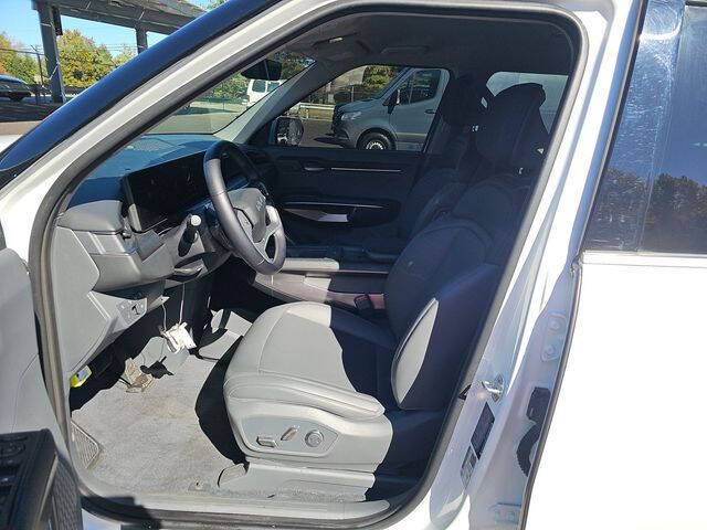 2024 Kia EV9 Light Long Range