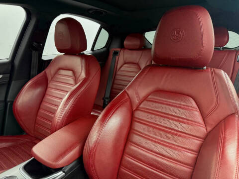 2022 Alfa Romeo Stelvio Veloce