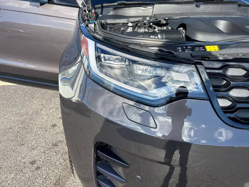 2023 Land Rover Discovery P360 S R-Dynamic