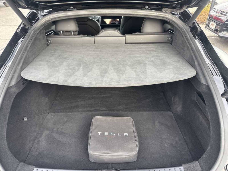 2021 Tesla Model S Plaid