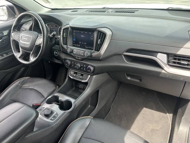 2023 GMC Terrain AT4