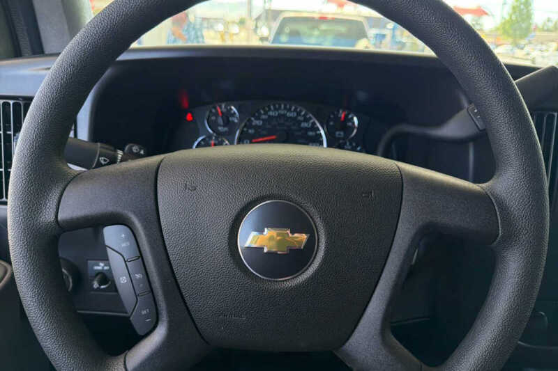 2026 Chevrolet Express 2500