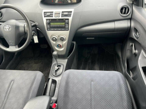 2008 Toyota Yaris