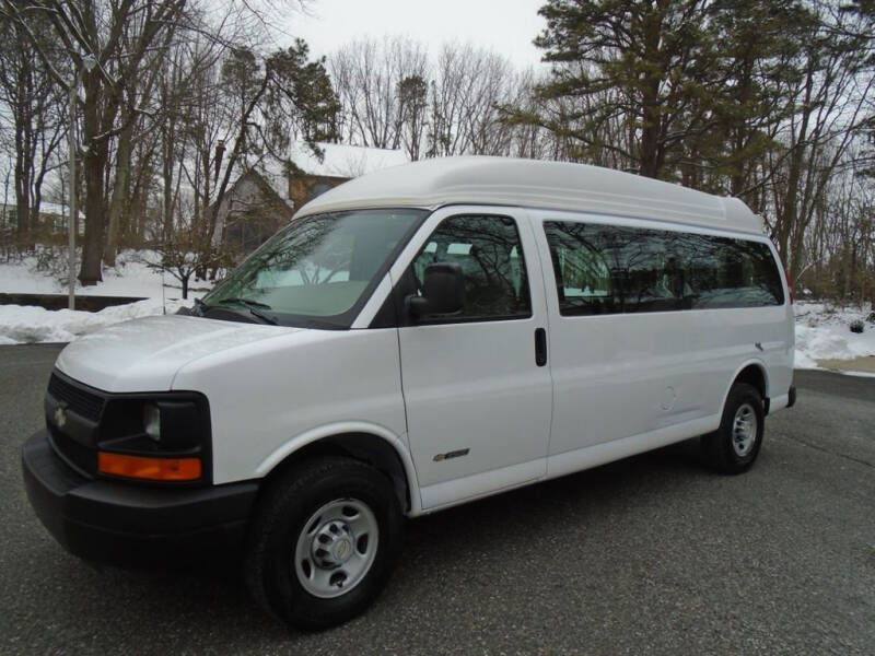 2006 express van