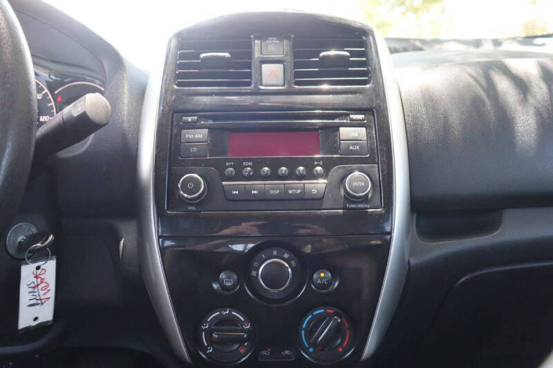 2015 Nissan Versa Note SV