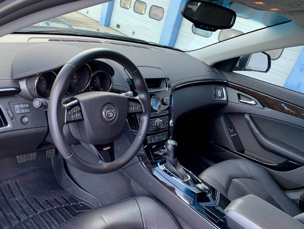 2011 Cadillac CTS-V 40