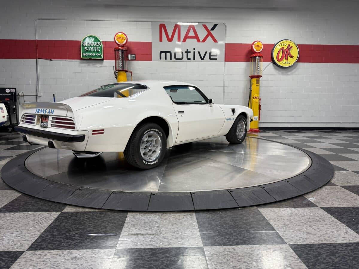 1974 Pontiac Trans Am 13