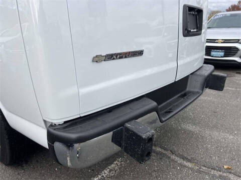 2023 Chevrolet Express 2500