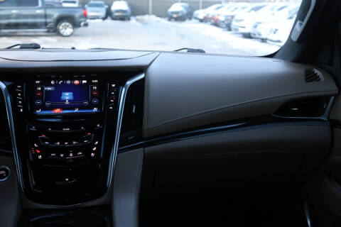 2019 Cadillac Escalade Platinum