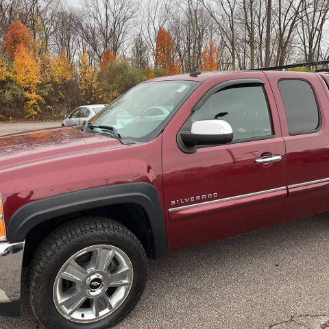 2013 Chevrolet Silverado 1500 LT photo 2