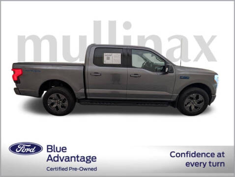 2025 Ford F-150 Lightning Flash