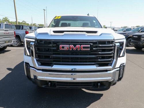 2025 GMC Sierra 2500HD Pro