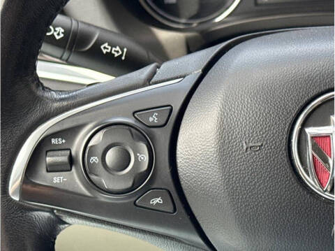 2020 Buick Enclave Essence