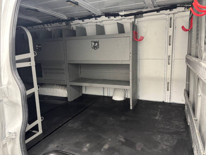 2023 Chevrolet Express 3500