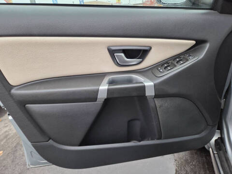 2013 Volvo XC90 3.2 R-Design