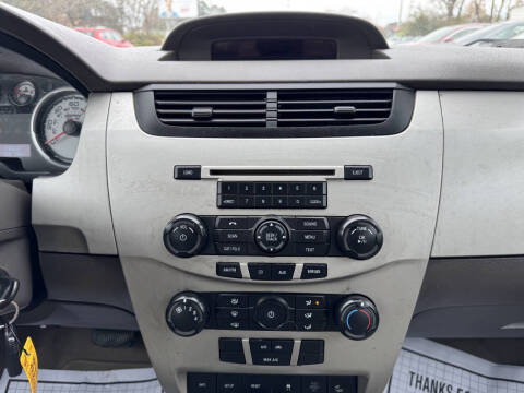 2011 Ford Focus Sport SES