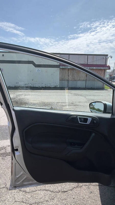 2015 Ford Fiesta SE