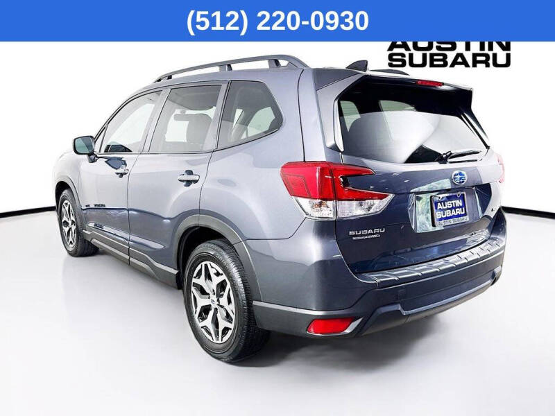 2024 Subaru Forester Premium