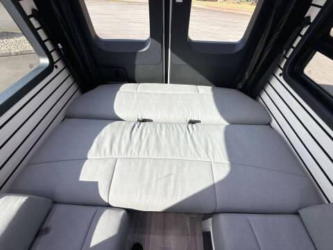 2025 Mercedes-Benz Sprinter