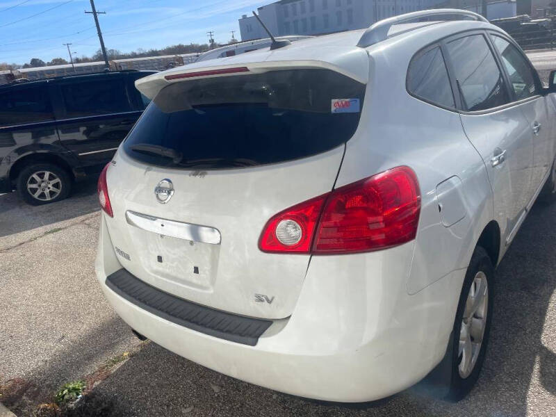 2011 Nissan Rogue SV
