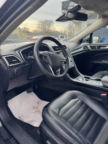 2019 Ford Fusion SEL