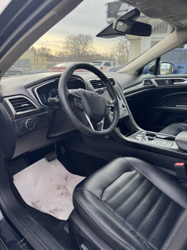2019 Ford Fusion SEL