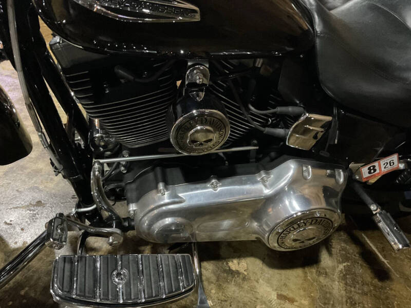 2014 Harley-Davidson FLD-103 Dyna Switchback