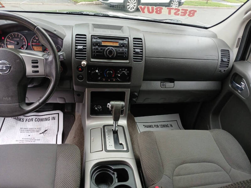 2012 Nissan Pathfinder SV