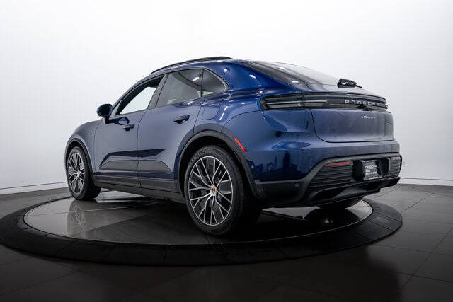 2025 Porsche Macan 4 Electric