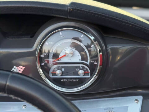 2013 Four Winns 200H