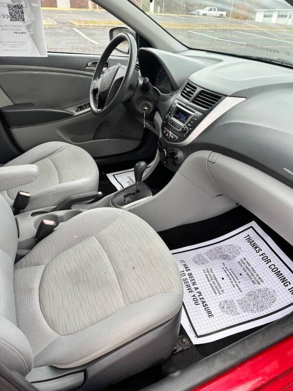 2016 Hyundai Accent SE