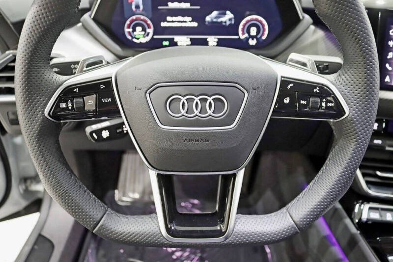 2023 Audi e-tron GT quattro Premium Plus