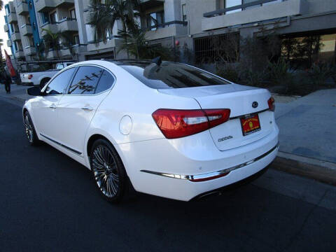 2014 Kia Cadenza Premium