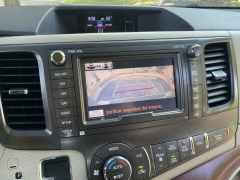 2013 Toyota Sienna Limited 7-Passenger