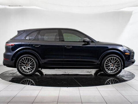 2023 Porsche Cayenne Platinum Edition
