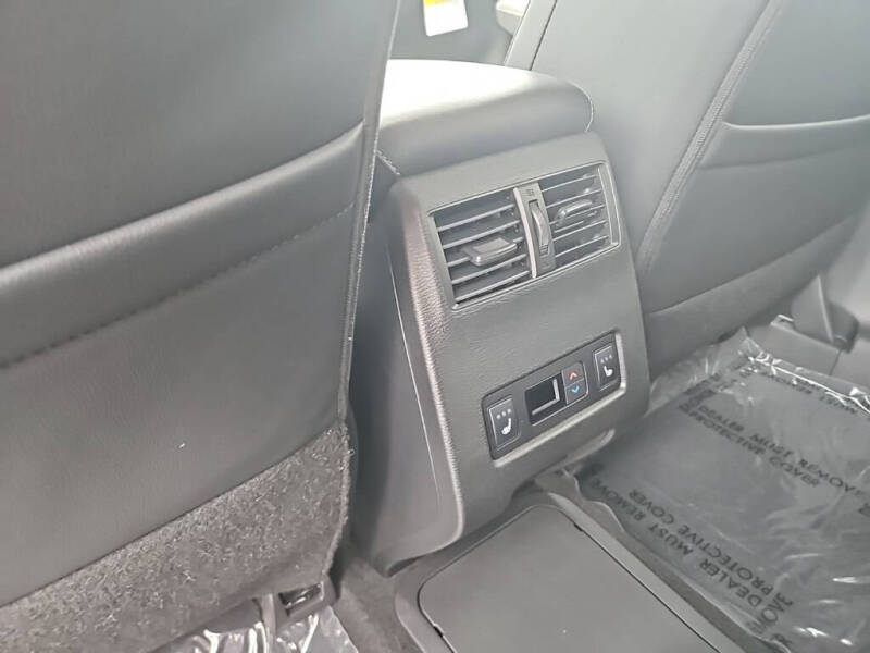 2025 Mitsubishi Outlander PHEV SEL