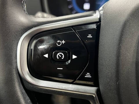 2023 Volvo XC90 B6 Plus Bright Theme 7P