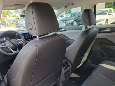2024 Volkswagen Taos SE