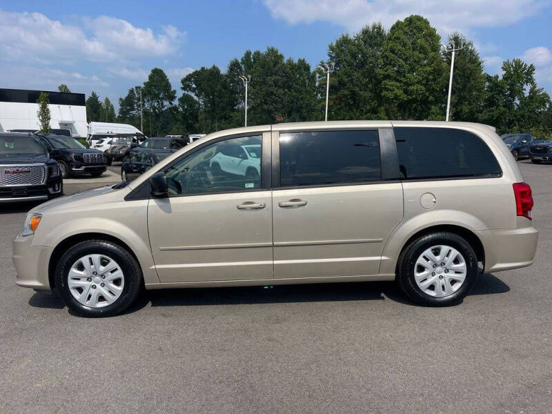 Used 2016 Dodge Grand Caravan SE with VIN 2C4RDGBG6GR144568 for sale in Reidsville, NC