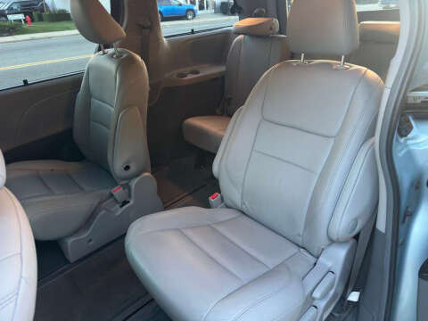 2015 Toyota Sienna XLE 7-Passenger